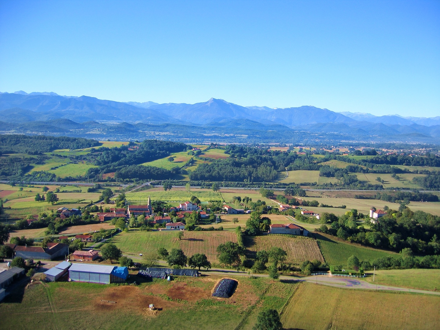 Vue aerienne de Castillon de Saint Martory