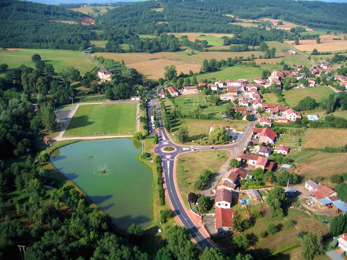 vue aerienne de Latoue