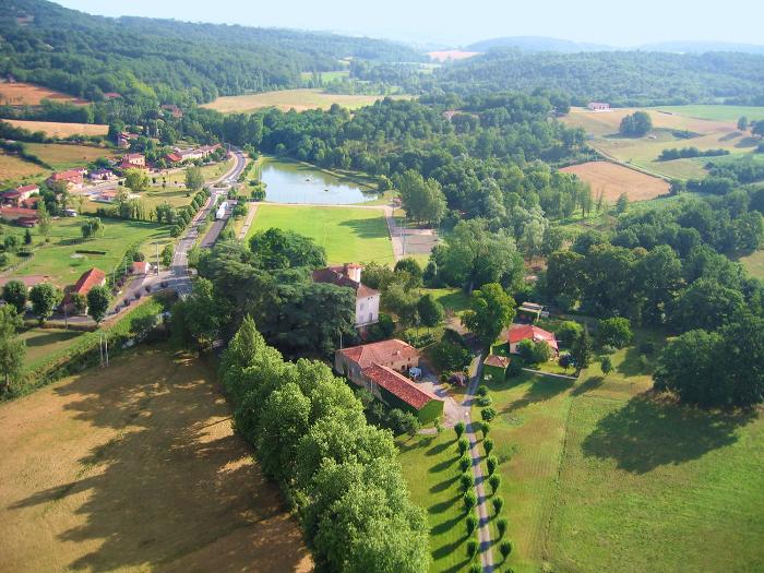 vue aerienne de Latoue