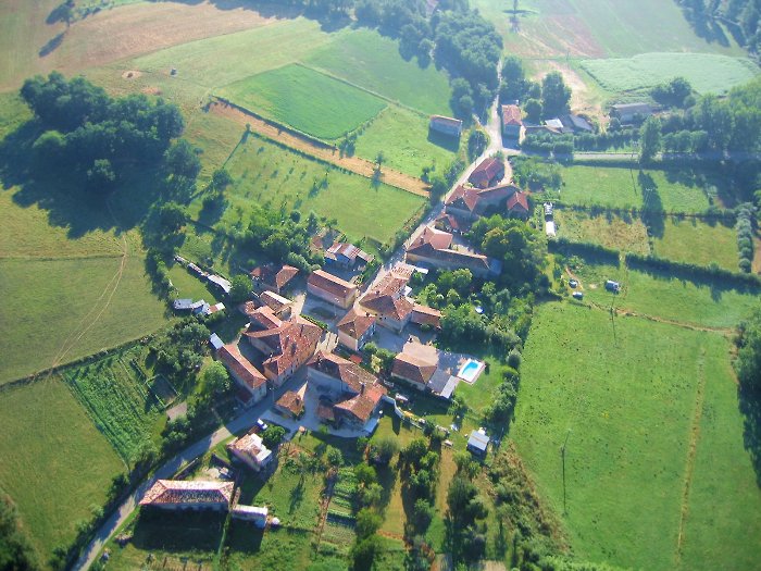 photo aérienne de Perron, hameau de Boussan en Comminges