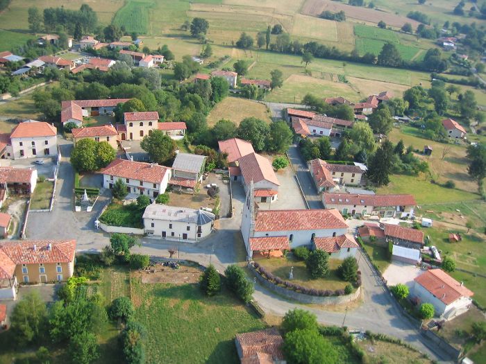photo aerienne de Rouede en midi-pyrénées